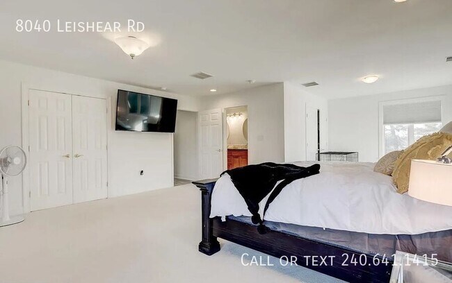 Building Photo - 8040 Leishear Rd