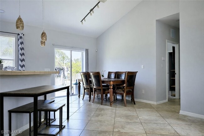 Building Photo - 701 Arundel Cir