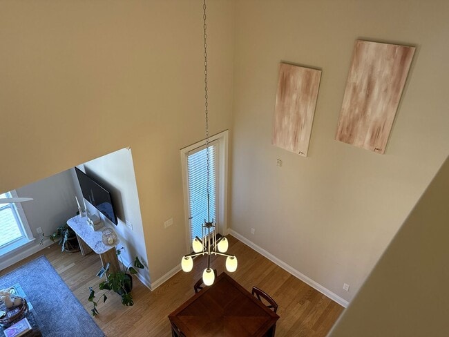 Building Photo - Fantastic Condo in South End!