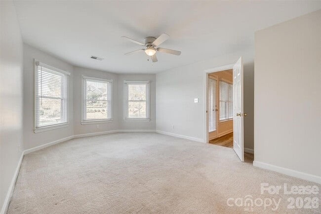 Building Photo - 13822 Queens Harbor Rd