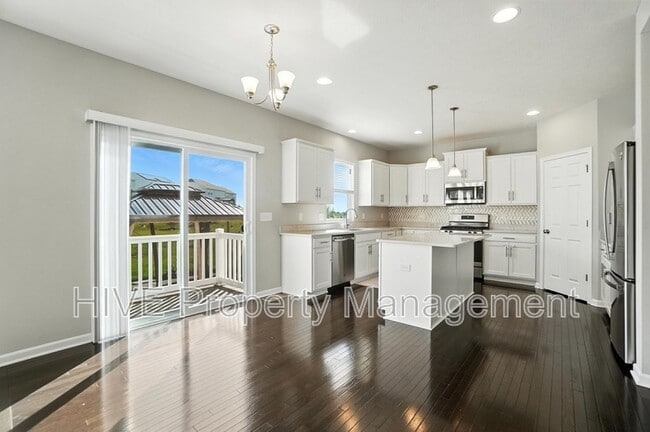 Building Photo - 6888 Lady Abigail Dr