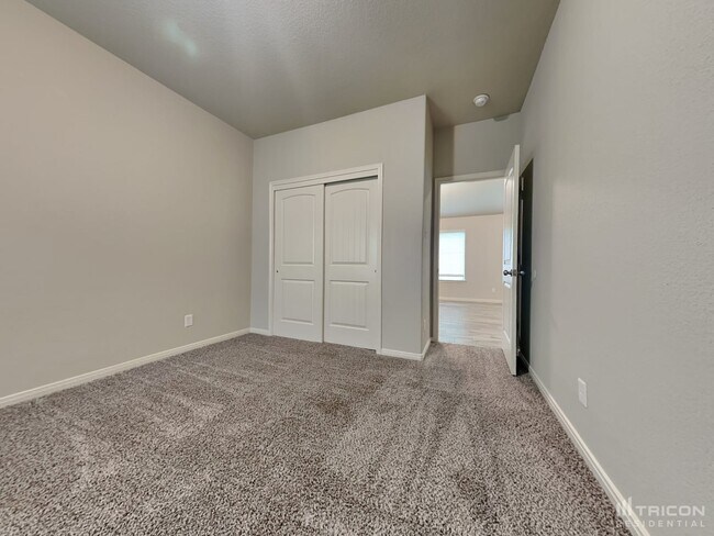 Building Photo - 9834 Gln Brk Ln