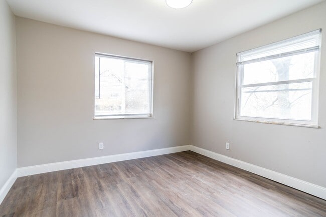 Building Photo - 331 Kendall Pl