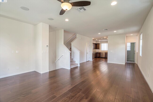 Building Photo - 1139 Genco Terrace