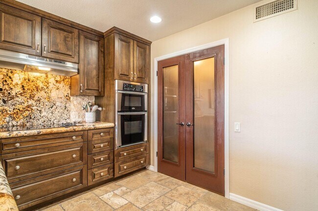 Building Photo - 75114 Concho Dr