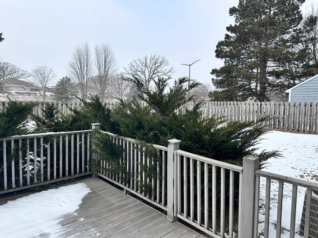 Building Photo - 2856 Evergreen Ln