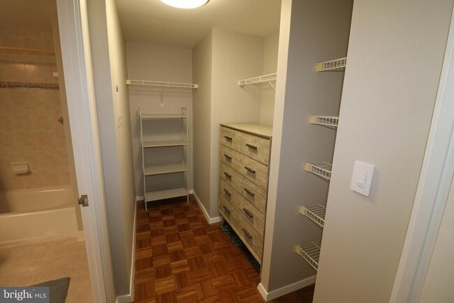 Building Photo - 7111 Woodmont Ave