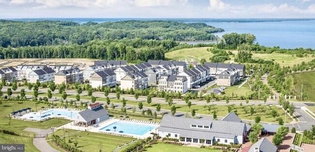 Building Photo - 17958 Woods Overlook Dr