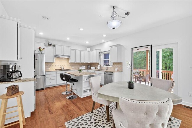 Building Photo - 4471 Redan Ct