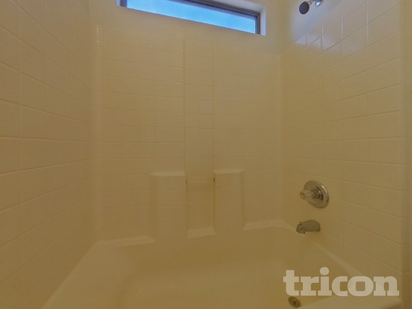 Building Photo - 83 5th Ave W