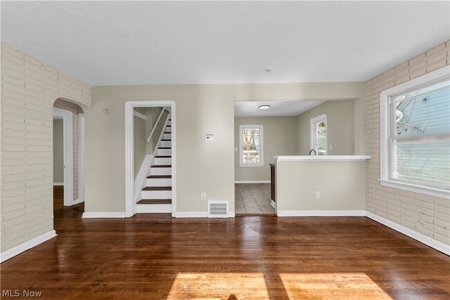 Building Photo - 12004 Mortimer Ave