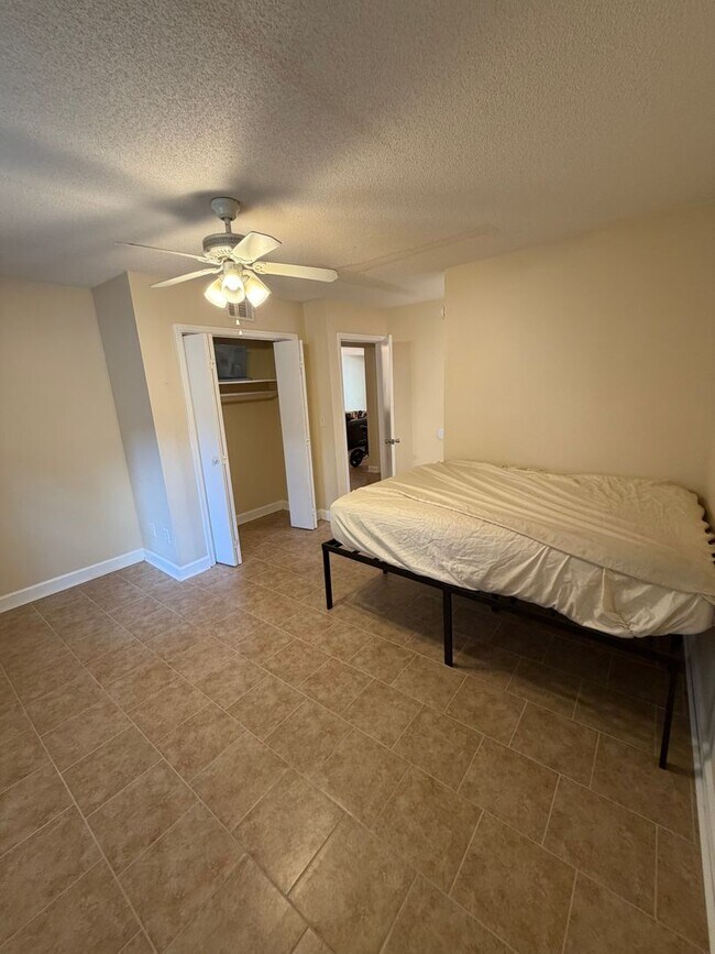 Building Photo - Appleby Apartment