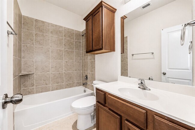 Building Photo - 1722 Dominion Heights Ln
