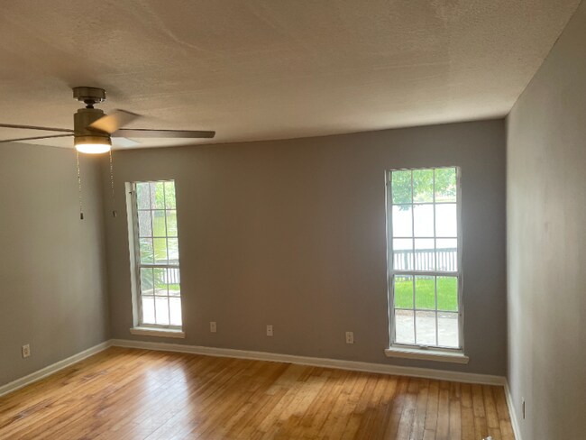 Building Photo - 3706 Sanctuary Way N
