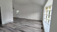 Building Photo - 574 Remsen Rd