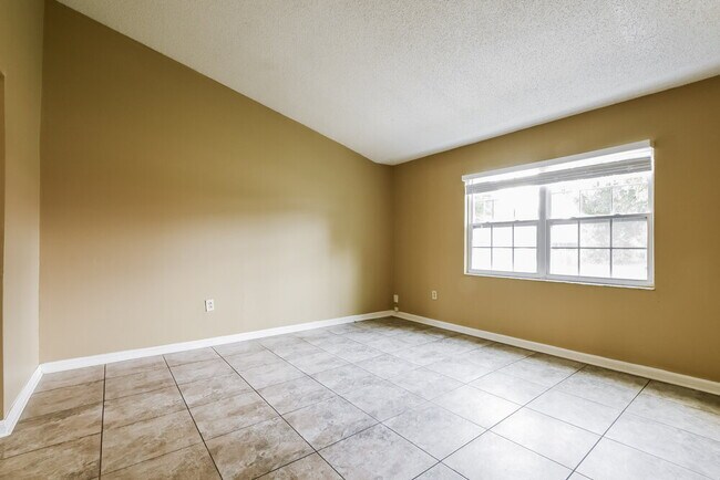 Building Photo - 6226 Centennial Dr