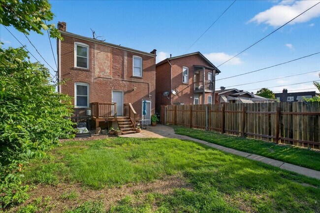 Building Photo - 3844 Gravois Ave