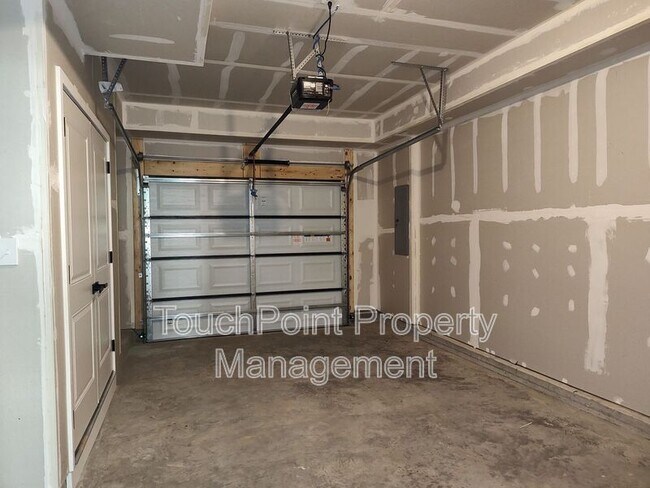 Building Photo - 6025 Fonsac Ln