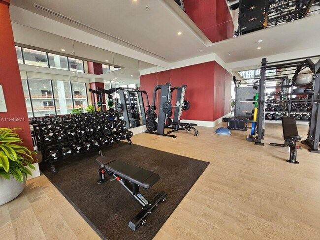 Building Photo - 11 NE 6th St