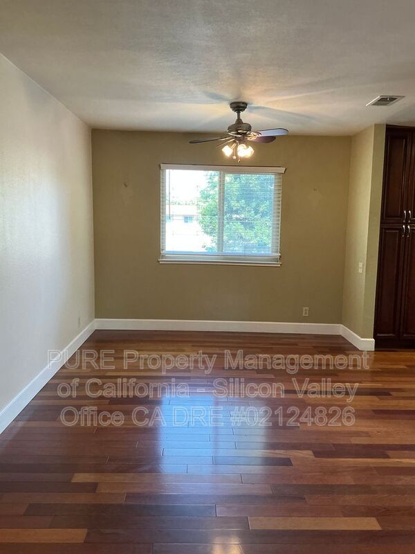 Building Photo - 5387 Colony Green Dr