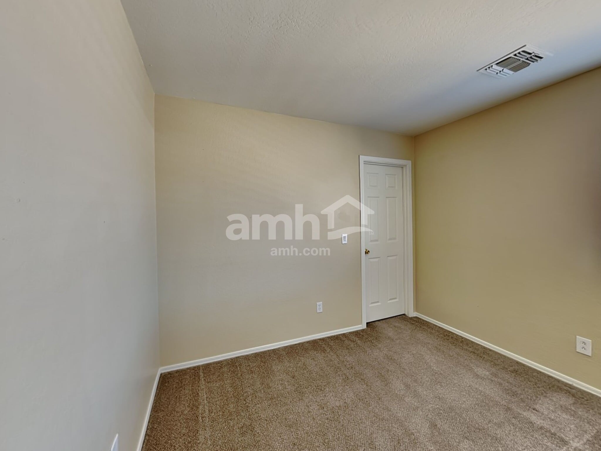 Building Photo - 22653 W Mesquite Dr