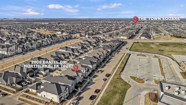 Building Photo - 2009 Daniel Dr