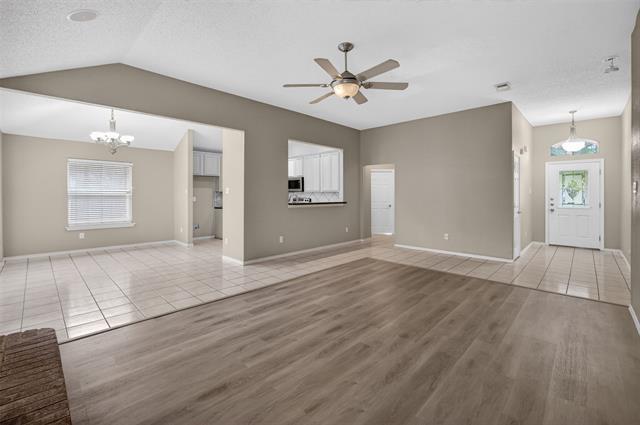 Building Photo - 1105 Hidden Glade Dr