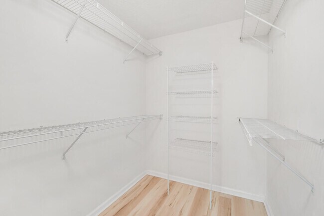 Building Photo - 275 Murcia Dr