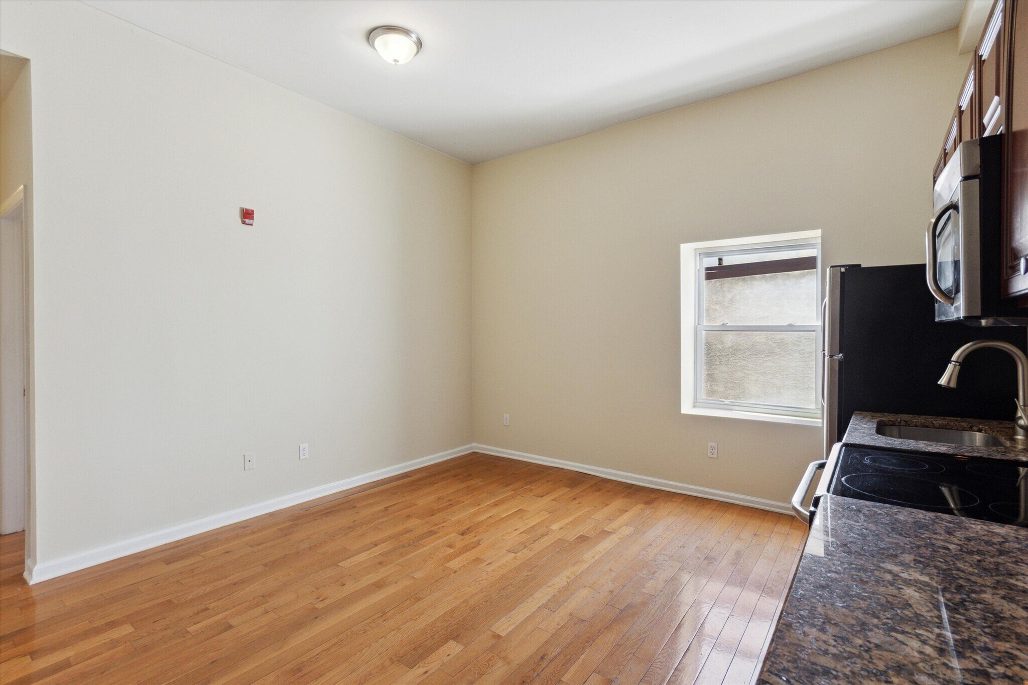 Building Photo - 1519-21 N 16TH ST Unit 3102