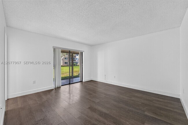 Building Photo - 8415 SW 107th Ave