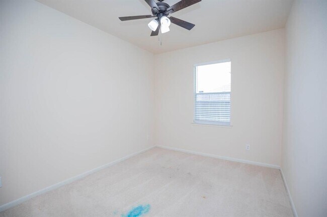 Building Photo - 7427 Boerne Creek Dr
