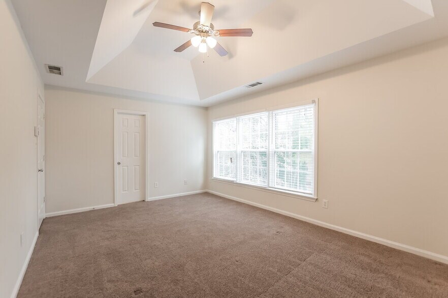 Building Photo - 4118 Huntcliff Dr