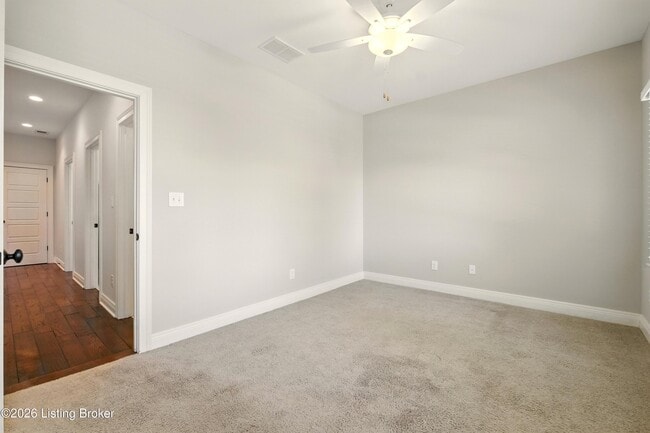 Building Photo - 10910 Kings Crown Dr