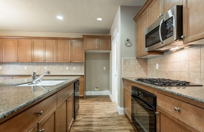 Building Photo - Great Harlan Ranch Home! Don't miss out! It won't last long!