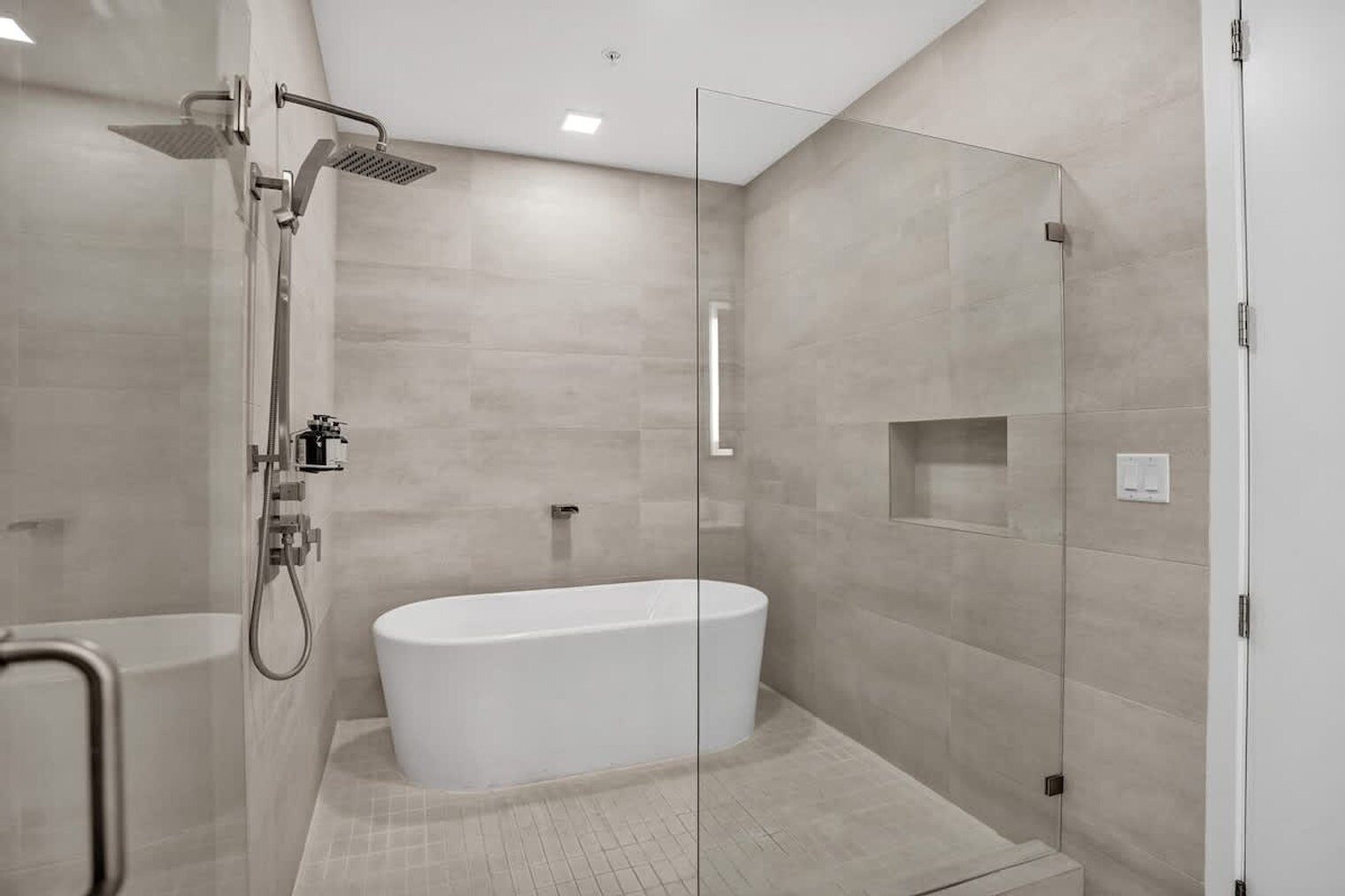 Building Photo - 1220 17th St