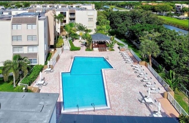 Building Photo - 7743 SW 86th St