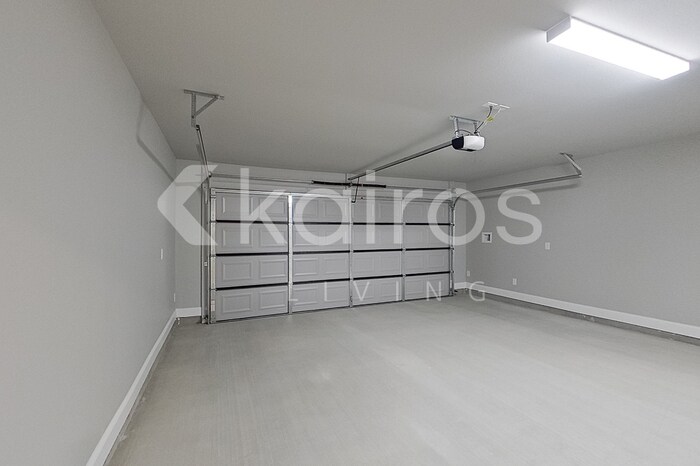 Building Photo - 13760 Willowmore Dr