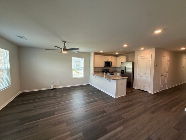 Building Photo - Conway - 3 Bedroom / 2 Bathroom Townhome