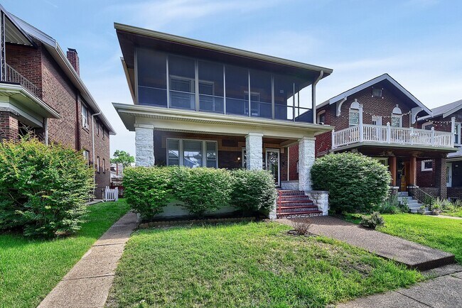 Building Photo - 4955 Tholozan Ave