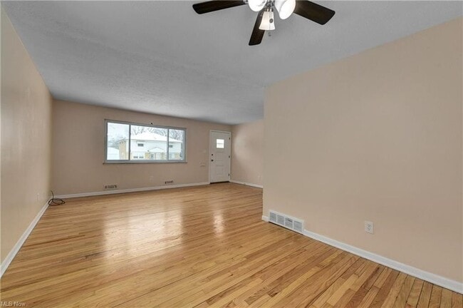 Building Photo - 6978 Brandywine Rd