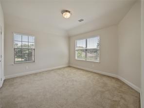 Building Photo - 8636 Naomi St