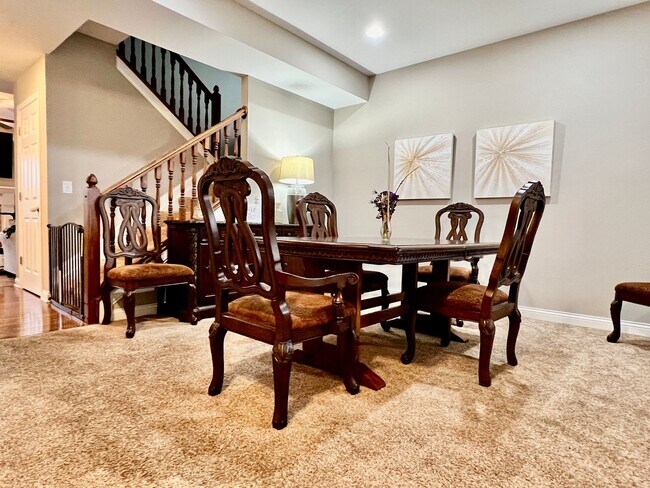 Building Photo - Executive corporate rental features community pool. Fully furnished and includes all utilities.