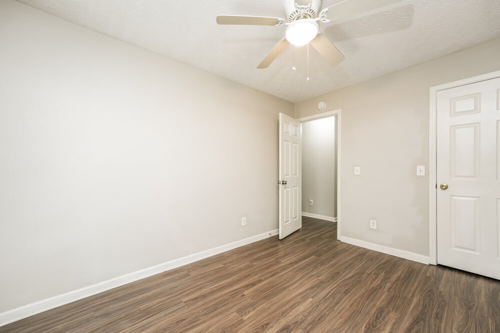 Building Photo - 2286 Strathmoor Manor Dr