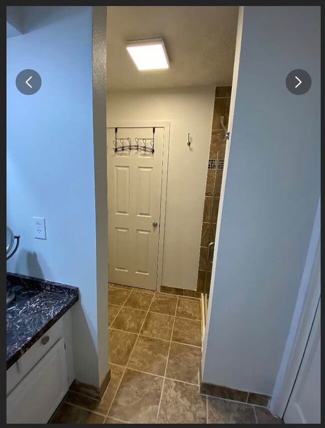 Building Photo - 5422 Larkspur Cir