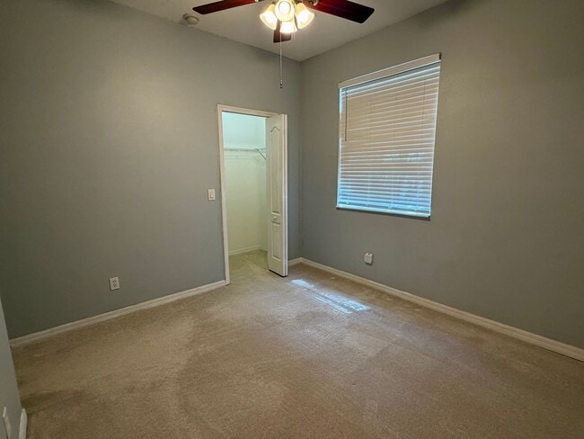 Building Photo - 3482 Wilshire Way Rd