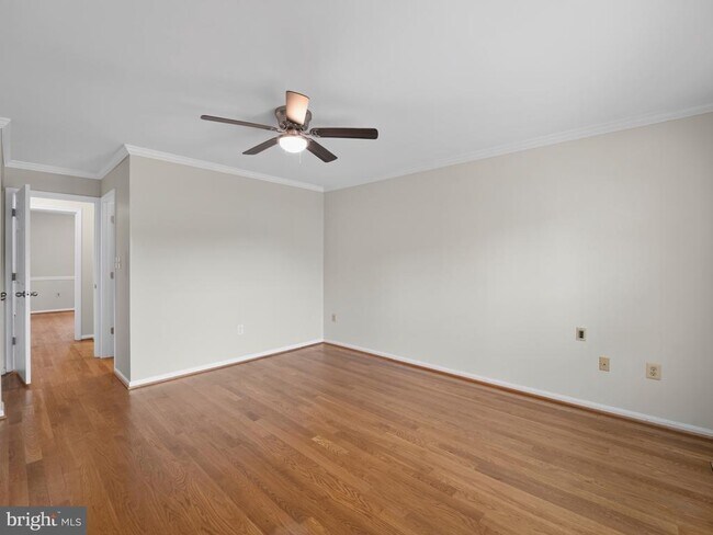 Building Photo - 7740 Bristol Square Ct