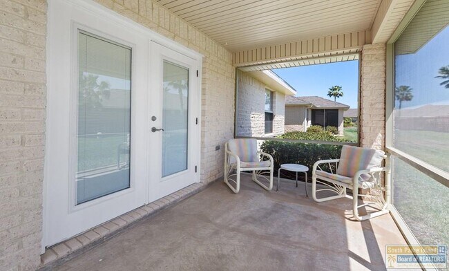 Building Photo - 40 Augusta W