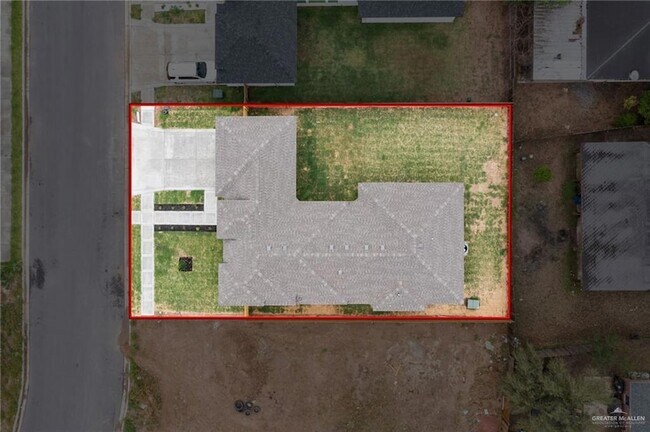 Building Photo - 614 Sonny Dr