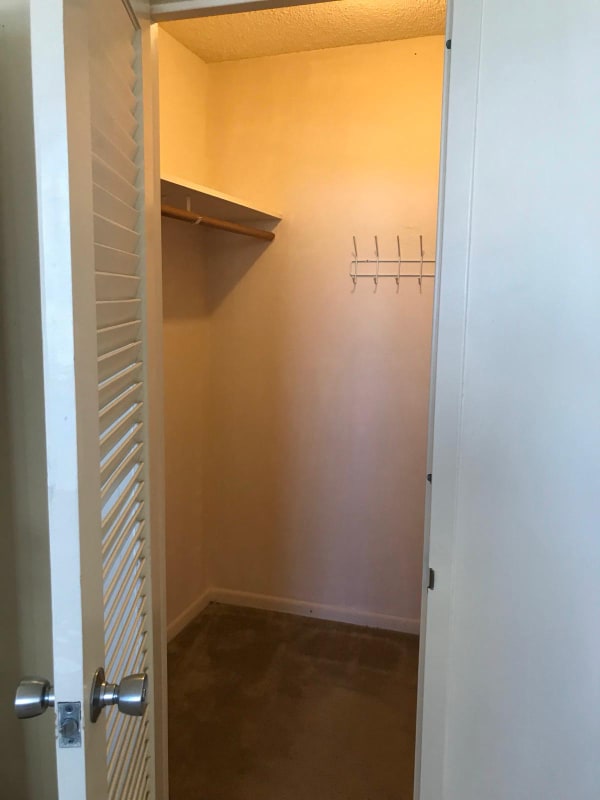 Building Photo - 5701 Collins Ave