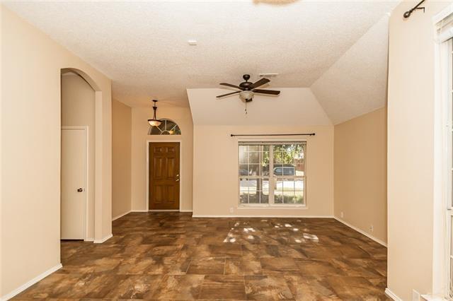 Building Photo - 306 Bardwell Dr